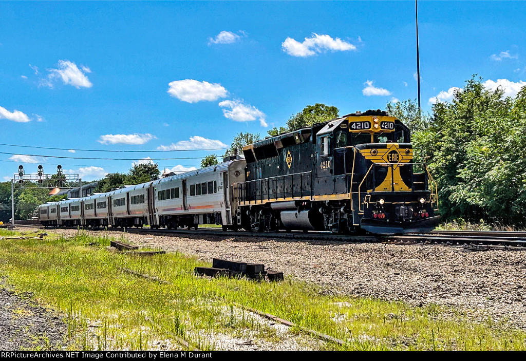 NJT 4210 on train 1211